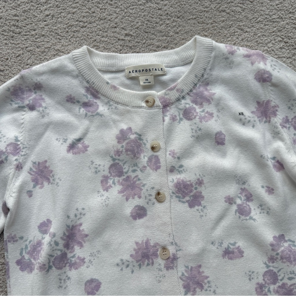 Aeropostale Womens Crew Neck Stretch Cream Purple Floral Button Cardigan Sweater - Picture 3 of 9